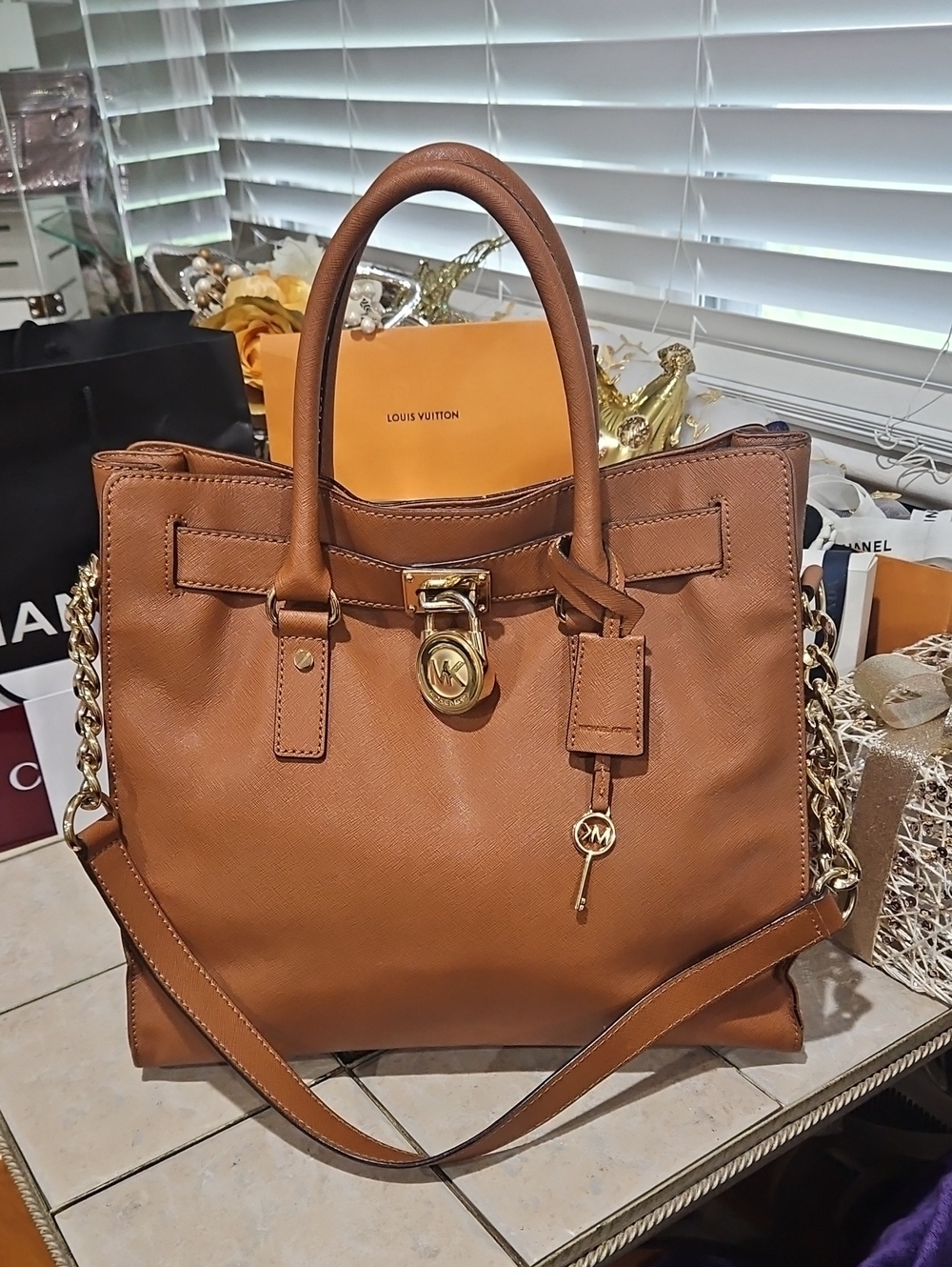 Michael Kors Hamilton Cognac Leather Tote w/ Lock & Key GUC